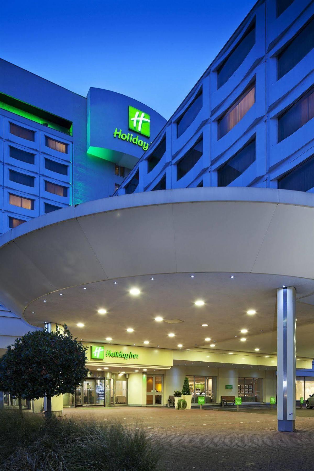 IHG Hotel M4 Junction 4, Heathrow
